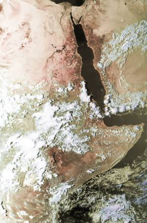 2000 Oct 02 13:38 - NOAA 14 false colour